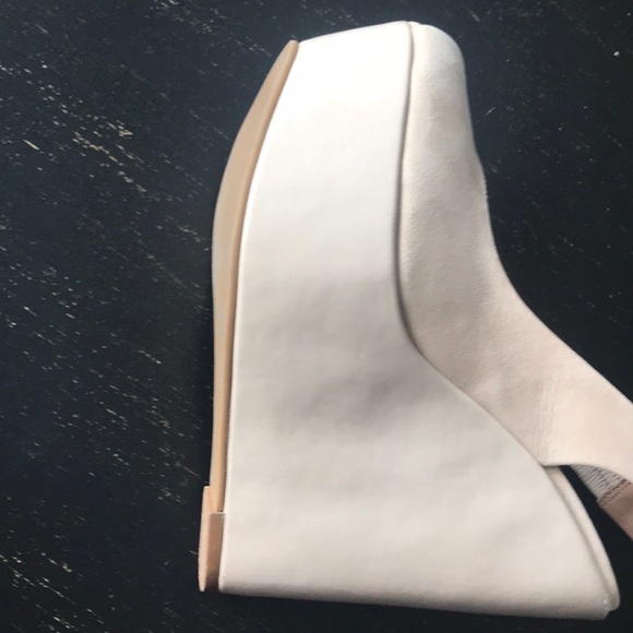 Sandals - Picture 3 of 6